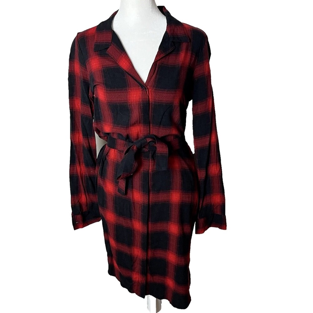 Divided Shirt Dress Size 6 Medium Tie Waist Plaid Long Sleeves Red Black Casual